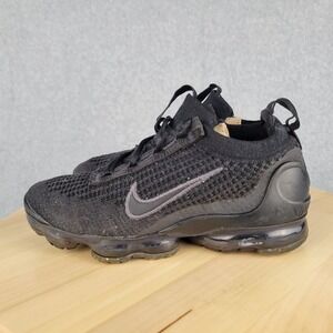 Nike Air Vapormax‎ Flyknit Size 4Y / 5.5 Womens Triple Black 2021 DB1550-001